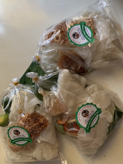 Bánh tránh phơi sương sốt me, ớt rim, muối hành phi | BigBuy360 - bigbuy360.vn