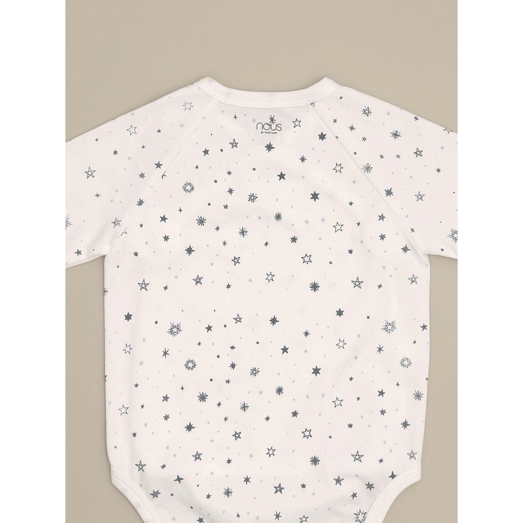Bodysuit Cài Lệch Dài Tay - Nous Premium Dòng Sản Phẩm Cao Cấp - Cho Bé Sơ Sinh Đến 6-9 Tháng Tuổi