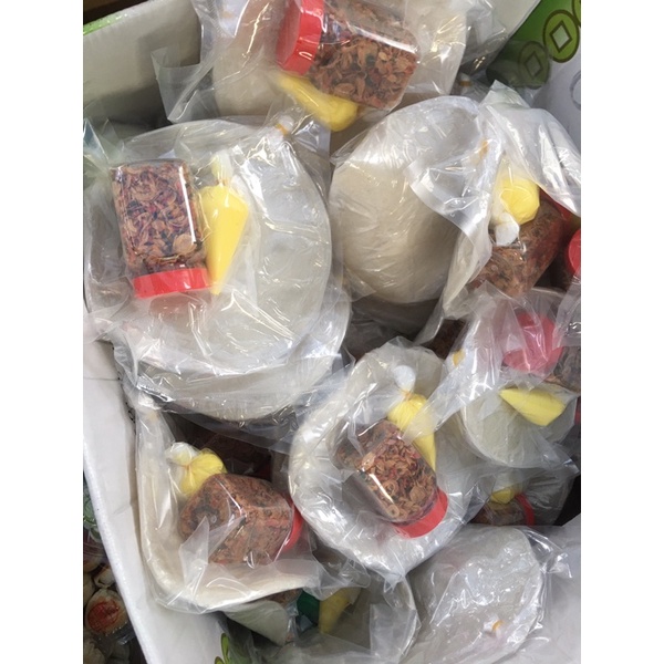 Set bánh tráng cuốn bơ hành kèm đậu phộng