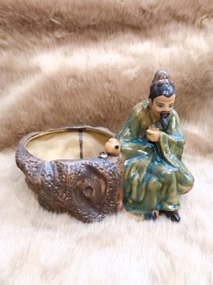 Chậu tượng trồng cây ông Thần Trà