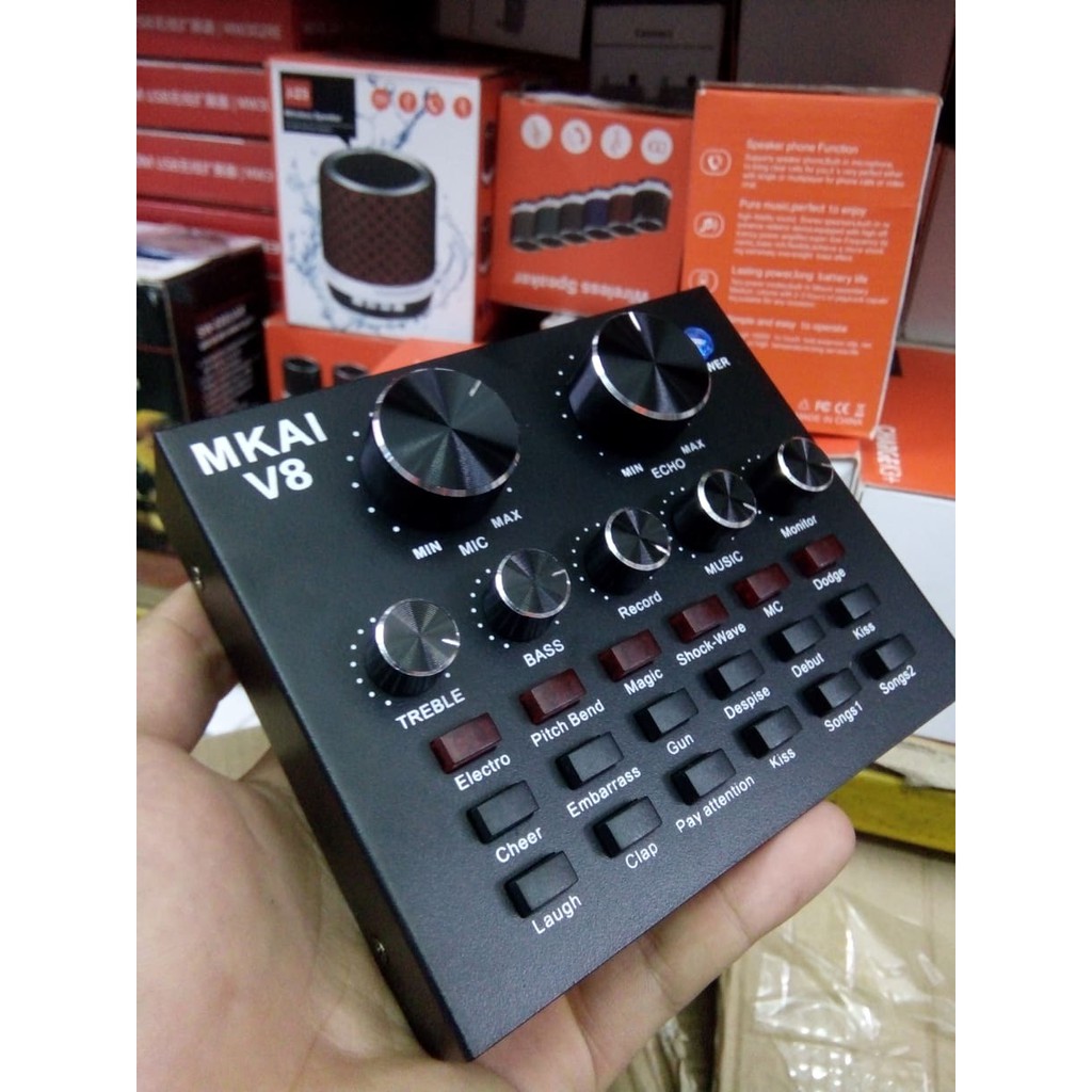 Sound card thu âm V8 có autotune hiệu ứng âm thanh và pin sạc...