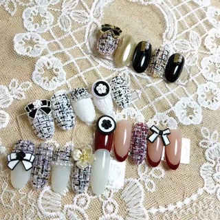 Cham thương hiệu gắn móng nail