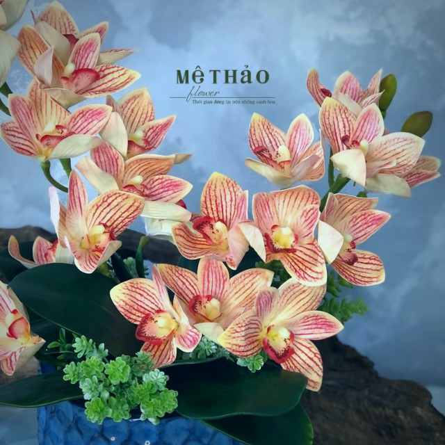 Bình Hoa Giả Cao Cấp Mix Lan Và Sen Đá Dùng Làm Quà Tặng, Trang Trí Nội Thất, Decor Shop, Quán Cafe