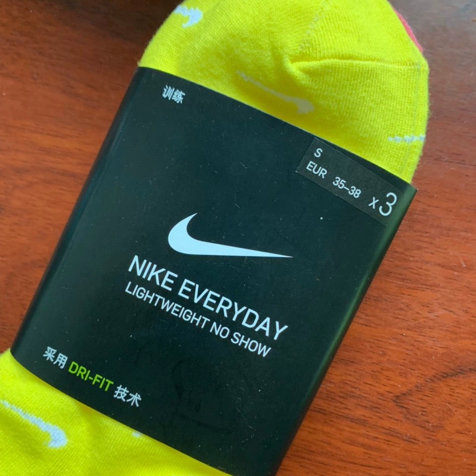 Tất Vớ Cổ Ngắn Nhiều Màu In Hình Logo Nike Phong Cách