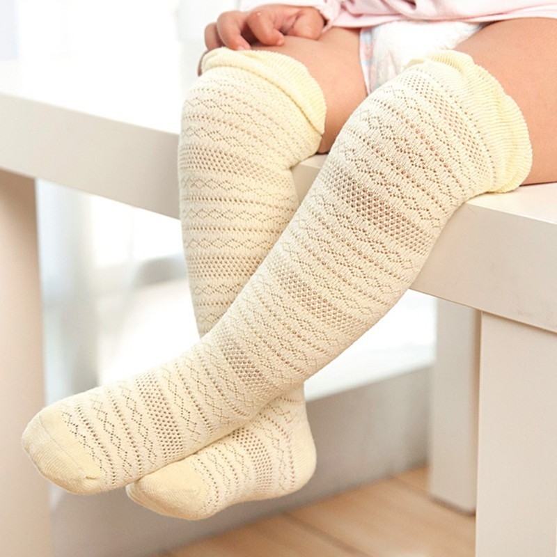 Đôi tất cao quá gối dạng lưới xinh xắn cho bé gái