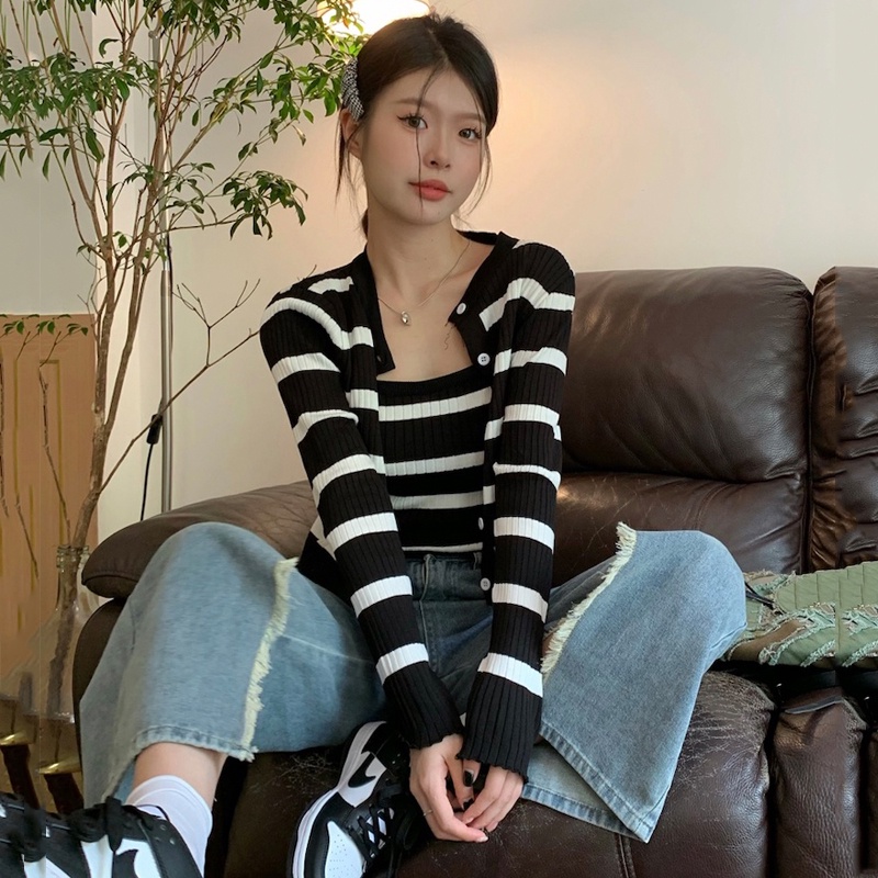 Bộ Áo Cardigan Dệt Kim Tay Dài Hở Lưng + Áo Hai Dây Kẻ Sọc Thời Trang Cho Nữ