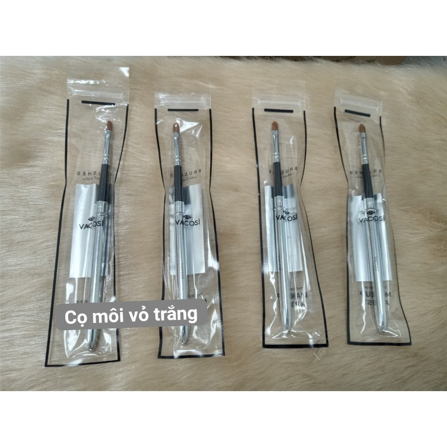 Cọ môi vỏ trắng  ,Siêu xịn, nhỏ gọn, cán sang chảnh, cọ mềm