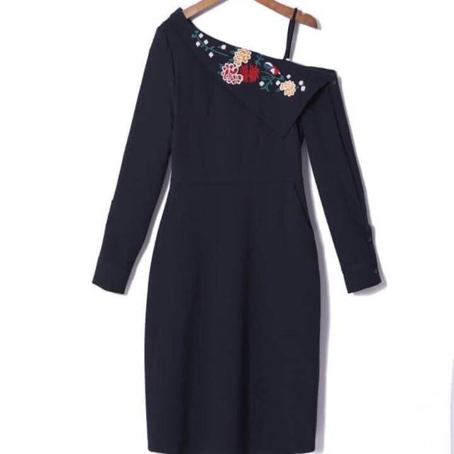 Đầm White Black dư xịn