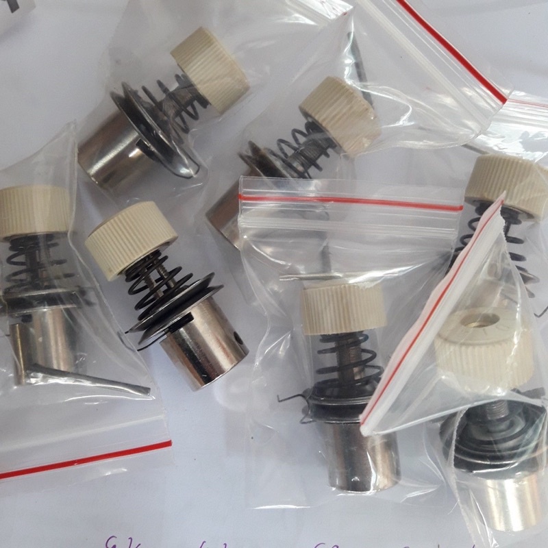 Đồng tiền kẹp chỉ