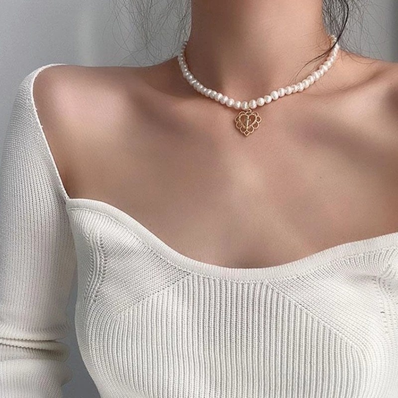 Vòng cổ Choker Ngắn Mặt Hình Thánh Giá/Trái Tim Rỗng Đính Ngọc Trai Khoét Lỗ Màu Vàng/Bạc/Vàng Kim Phong Cách Retro Harajuku Cho Nữ