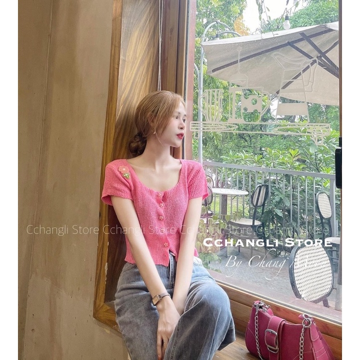 Áo len nữ cổ vuông khuy hoa tay cộc màu xinh xỉu