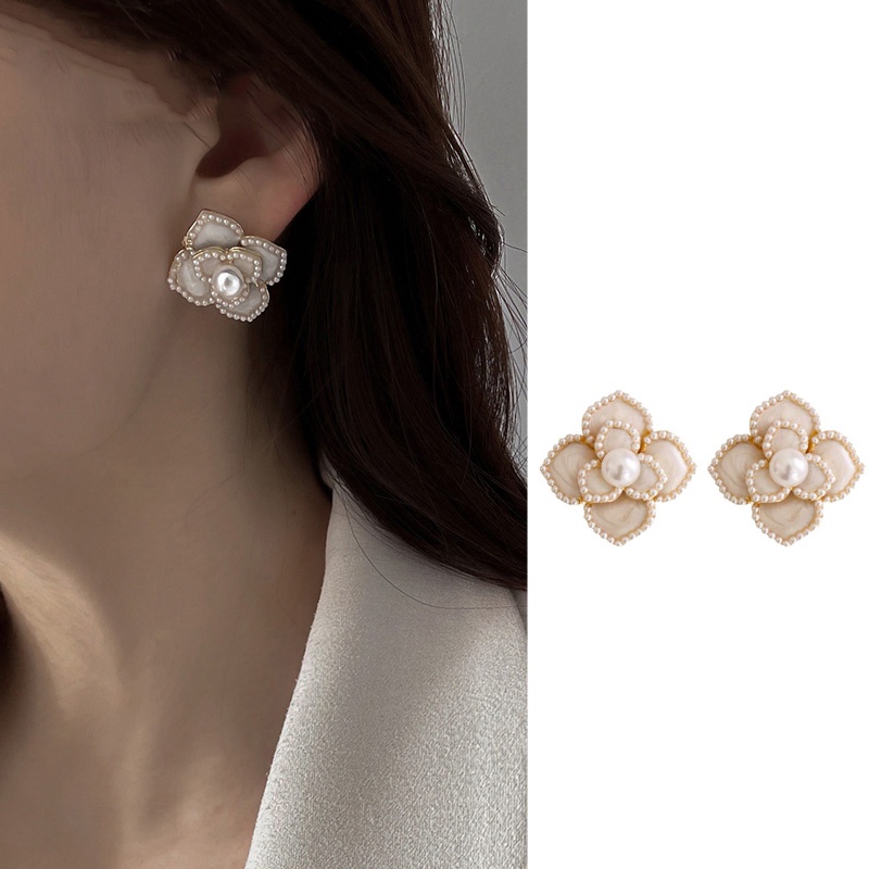 Bông tai hình hoa đính ngọc trai giả phong cách retro