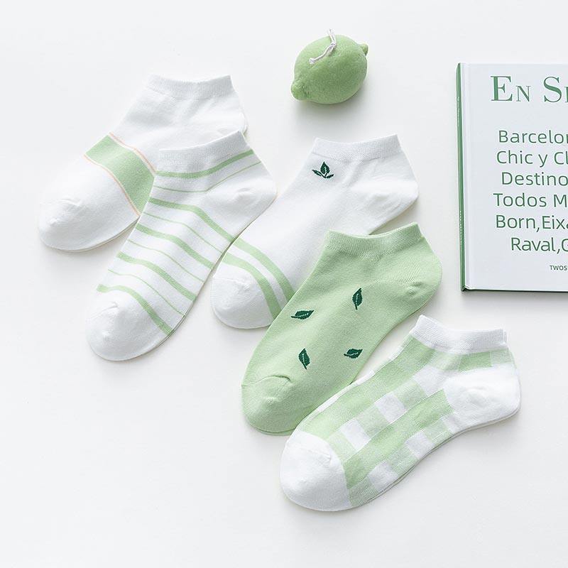 Tất Nữ Cổ Ngắn Hàn Quốc Chất Liệu Cotton Họa Tiết Lá Cây Dễ Thương