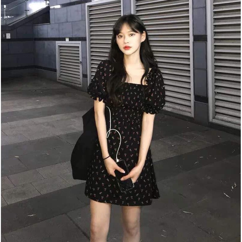 Đầm lụa JULY DRESS cổ vuông họa tiết hoa xinh dày dặn không kén dáng, thiết kế style hàn xẻng