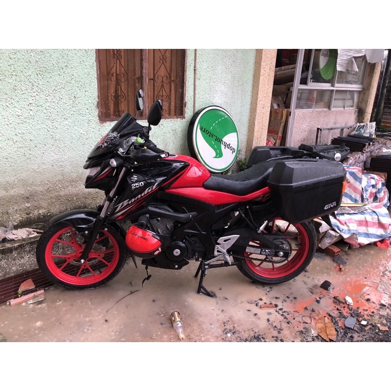 Combo baga hông và cặp thùng hông E22N-S cho GSX Bandit