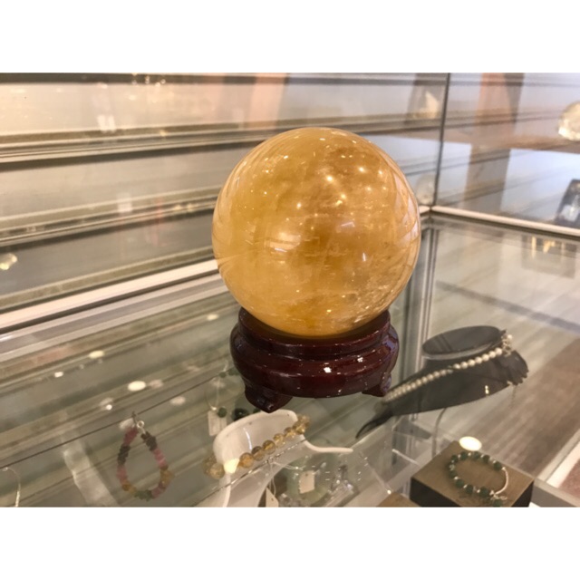 Quả cầu đá Ngọc hoàng long