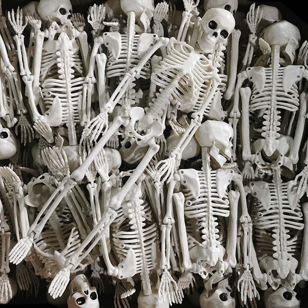 Dây Treo Trang Trí Nội Thất Xe Hơi VANES1 Hình Xương Người Bằng Nhựa Resin