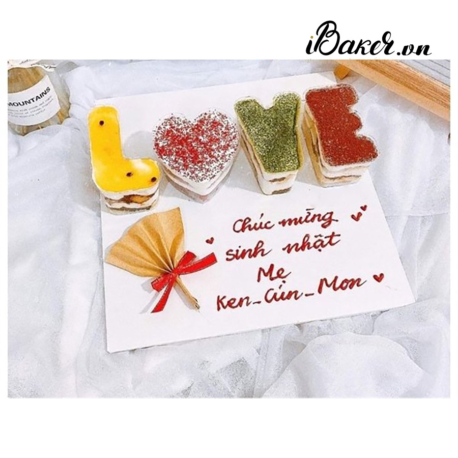 Set hộp mika chữ I love U, Love làm quà valentine, 8/3, 20/10, 20/11, đựng bánh mousse, tiramisu, bông lan, rau câu