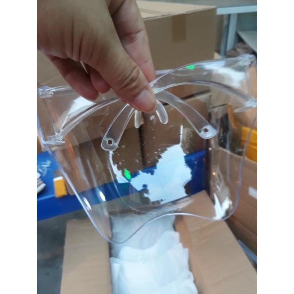 KÍNH CHỐNG GIỌT BẮN GIÁ SỈ