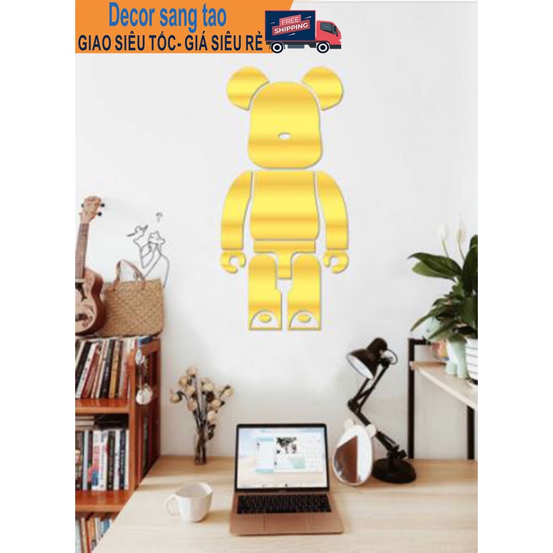 Gấu BearBrick alu gương vàng Dán Tường trang trí quán cafe, trà sữa, cửa hàng, spa, salon