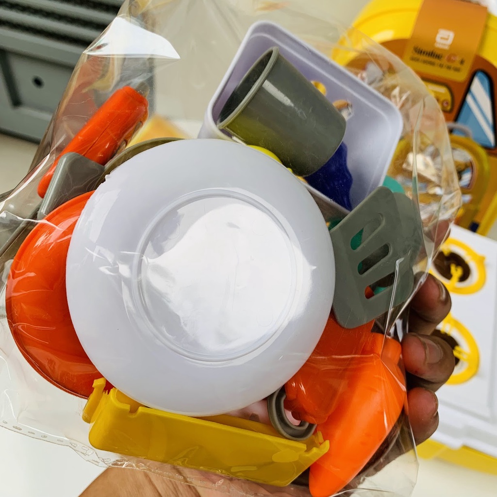 Bộ đồ chơi cho bé nhập vai đầu bếp nấu ăn - Vali nhà bếp 26 món hkm Similac