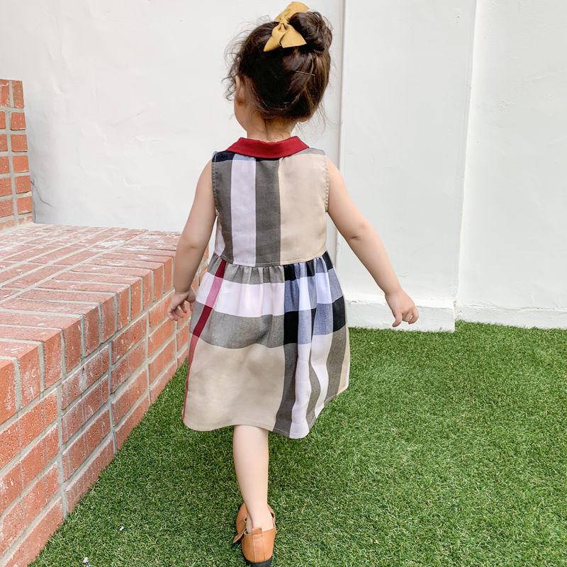Váy không tay kiểu vest phong cách Anh cho bé