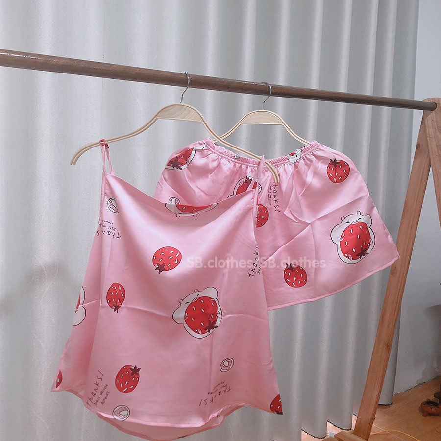 Đồ ngủ 2 dây nữ tính, chất liệu lụa, họa tiết hoa văn kiểu dáng dễ thương | BigBuy360 - bigbuy360.vn