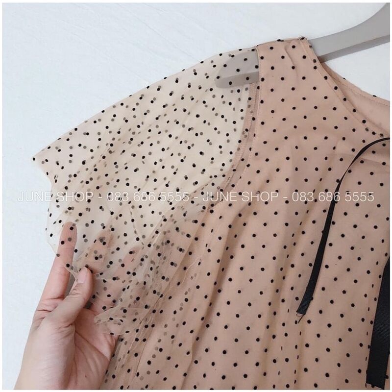 Váy bi nhỏ nơ ngực dáng xuông | BigBuy360 - bigbuy360.vn