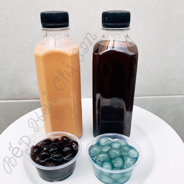 Chai nhựa trà sữa vuông 330 ml kèm nắp fi 30