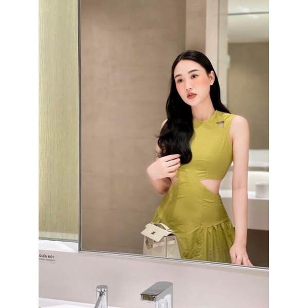 váy cut out xòe bên hai mầu