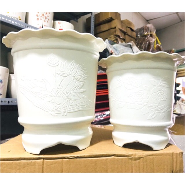 Chậu Nhựa Chân Cao, Chậu Tai Bèo Tròn Cao 3-4 Chân, Chậu trồng hoa trang trí (4 size)