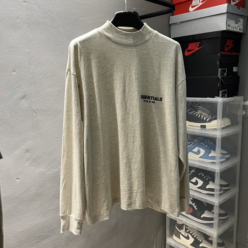 Áo long sleeve FEAR OF GOD FOG ESSENTIALS SS22 chất liệu cotton cao cấp, Áo long tee FOG in chữ nhung