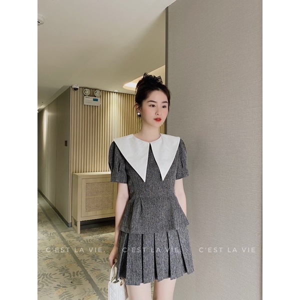Set áo cổ lá to kết hợp chân váy xếp ly cao cấp C'est la vie