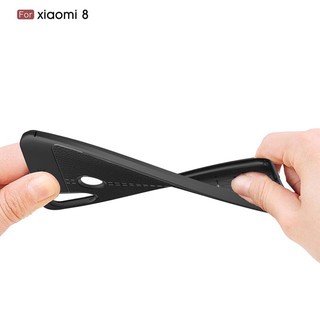 Ốp dẻo vân da Xiaomi Mi8  Autofocus(đen)
