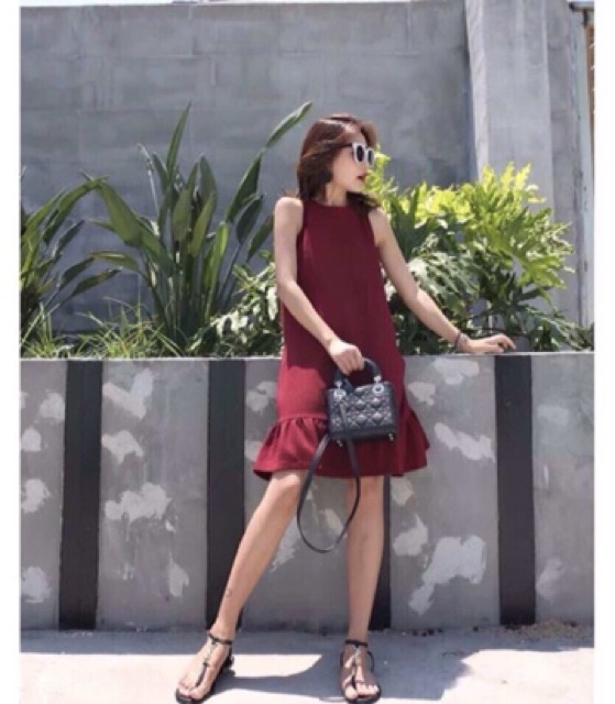 Đầm yếm đuôi cá