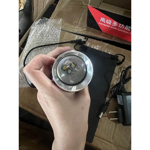 Đèn câu cá, đèn soi phao. đầy đủ phụ kiện như  sạc, chân chống, rất thích hợp câu đêm sẽ