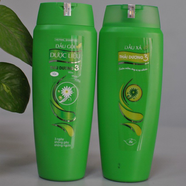 Dầu gội dược liệu Thái Dương 3 Chai lớn 480ml có vòi. Giúp sạch gàu, hết ngưa, ngăn ngừa rụng tóc.