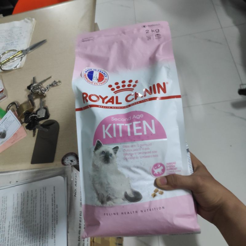 Thức ăn mèo hạt Royal Canin Kitten 2kg bao nguyên seal k tang pate