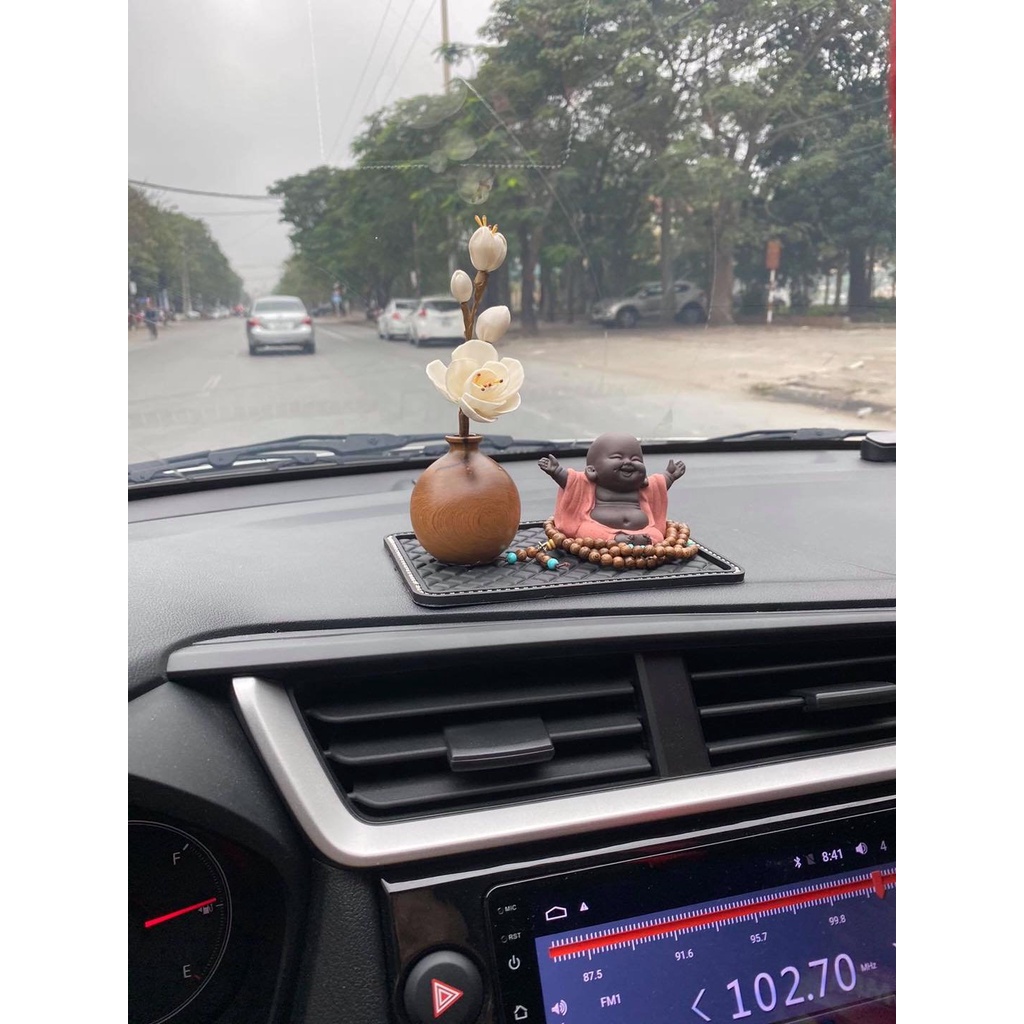 Tượng ông thần vui vẻ cùng mộc liên hoa, set chú tiểu cùng đài sen trắng