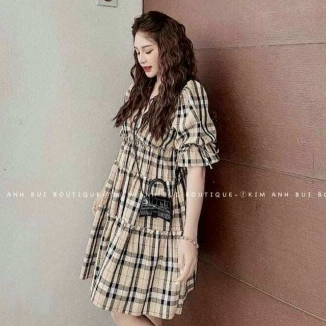 Đầm kate xô Thái sọc B.B.R cổ tim dày dặn siêu đẹp
