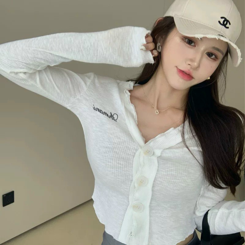 [ BÁN QUANH NĂM ] Áo thun cổ tim in MAMY0902202