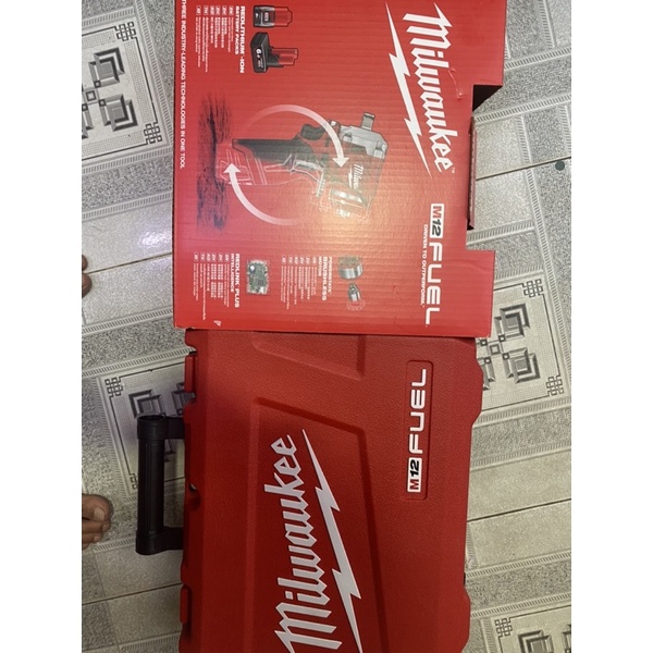Máy siết bu lông milwaukee m12 FIWF12-0C