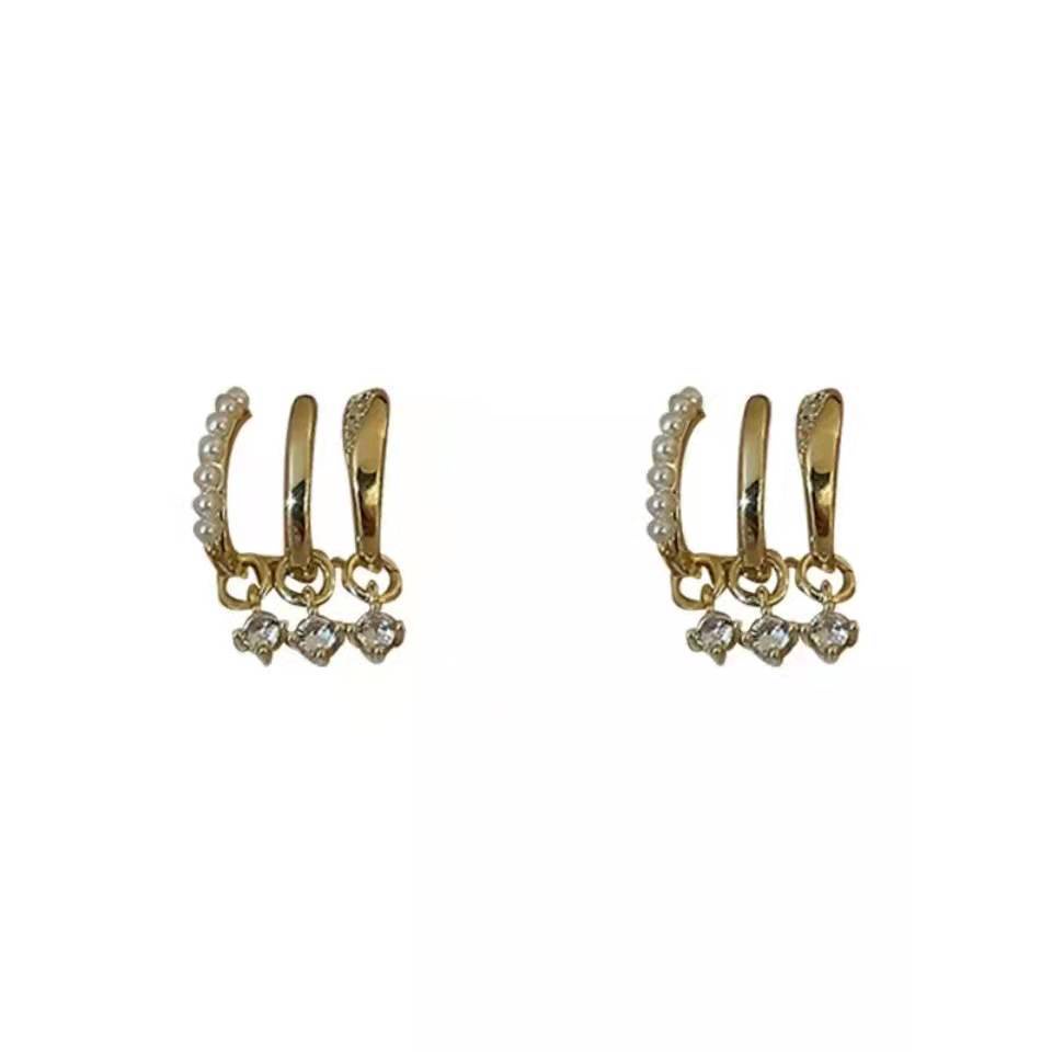 Khuyên Tai Ba Hàng Chữ C Đính Hạt Ngọc Trai Lấp Lánh Phong Cách Hàn Quốc