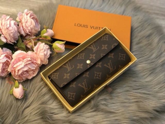 Ví dài chữ V full box sale