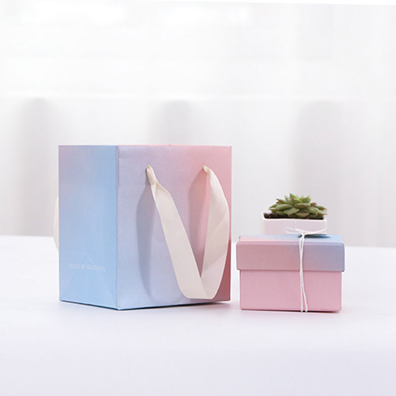 Set hộp và túi giấy màu gradient độc đáo dùng đựng trang sức/ quà tặng giáng sinh/ lễ tình nhân