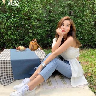 Áo crop lệch vai có tay (có ảnh thật)