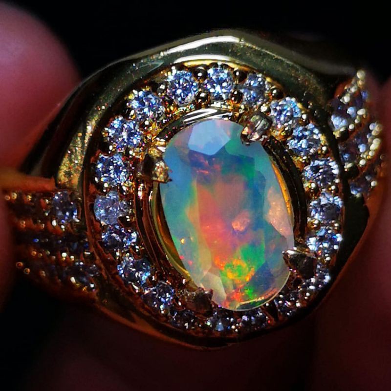 Đá Opal Tự Nhiên Dùng Trang Trí Lọ Thủy Tinh