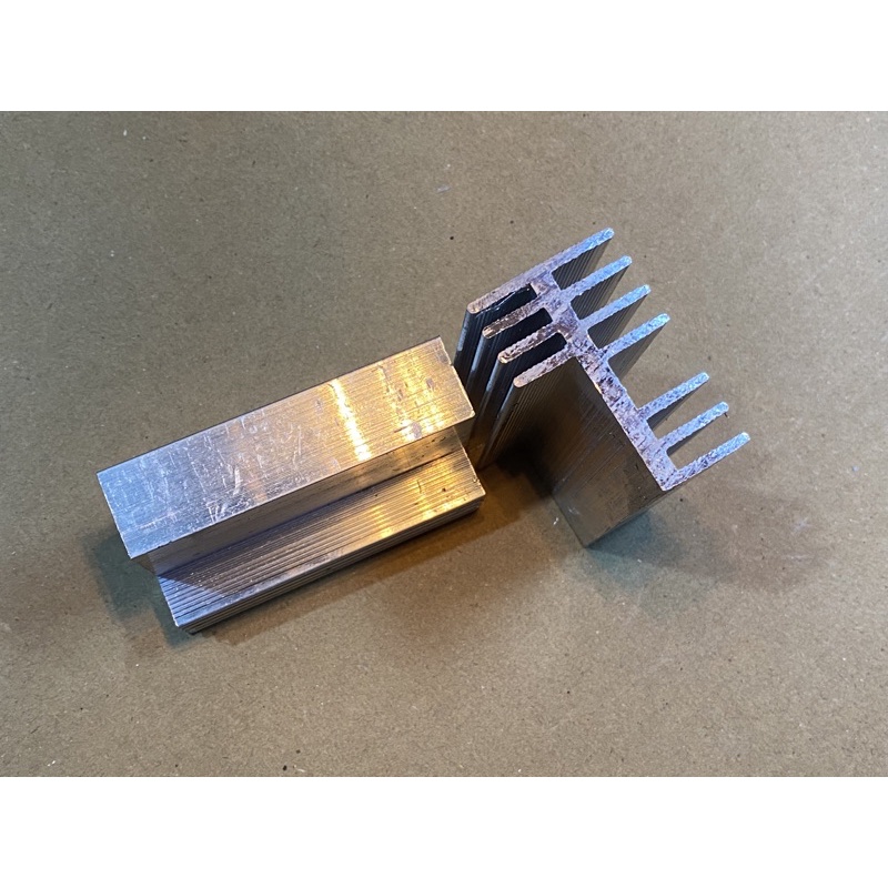 Nhôm Tản nhiệt Chử T kích thước 70mmx45mmx17mmx32mm