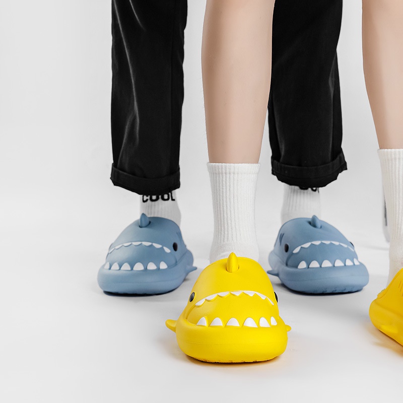 Dép khủng longDép Bông Đi Trong Nhà Đế Mềm Dày Dặn Chống Nước RKC150 Hình Cá Mập Cho Cặp Đôi