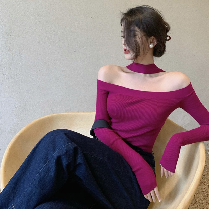 Áo sweater cổ yếm một bên vai ôm dáng màu xanh dương cho nữ
 | BigBuy360 - bigbuy360.vn